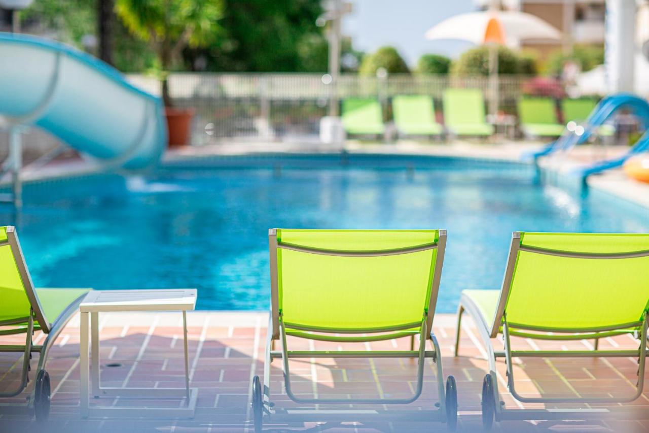 Alexander Hotel 3*